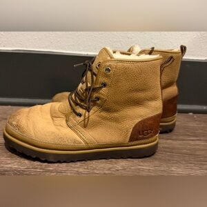 Ugg Harkley chukka boots size 12